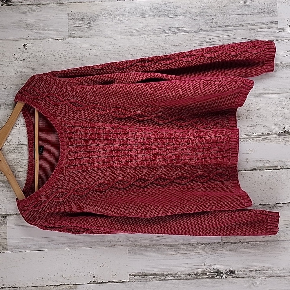 H&M dusty dark rose reverse knit cable knit scooped neck sweater Size Large